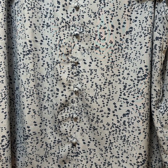 Cap/Ruffle Sleeve Blue Blouse - Picture 4 of 6